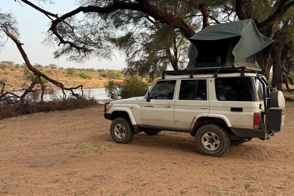 Toyota Land Cruiser LX